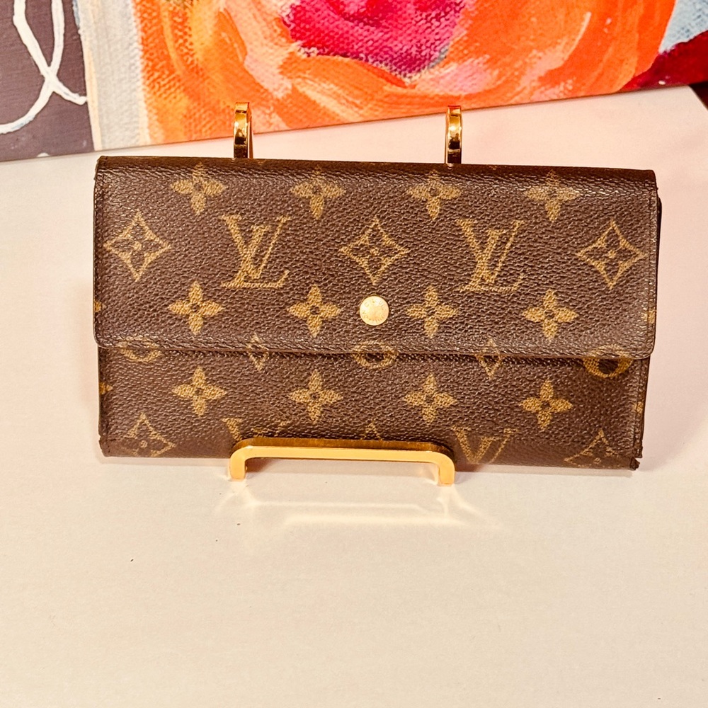 Louis Vuitton Monogram Trifold intentional Bifold wallet - Picture 16 of 16